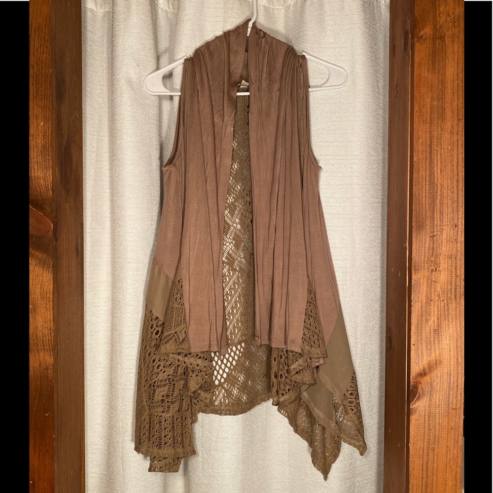 Women’s Brown/dark tan Sleeveless Shrug/Cardigan